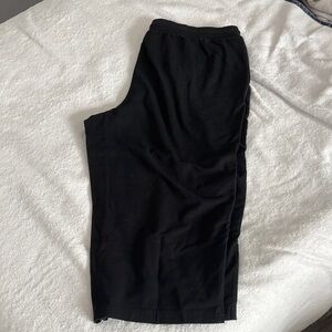 Style & Co. Women's Sleek Black Capris